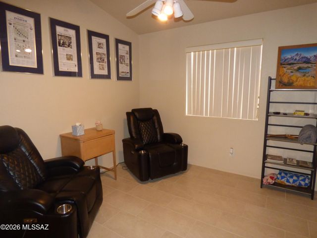 9516 N Flynn Way, Tucson, AZ 85742