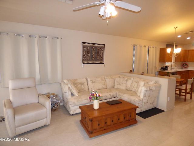 9516 N Flynn Way, Tucson, AZ 85742