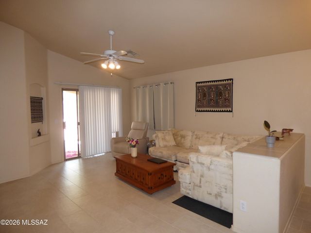 9516 N Flynn Way, Tucson, AZ 85742