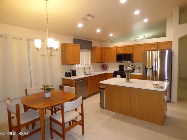9516 N Flynn Way, Tucson, AZ 85742