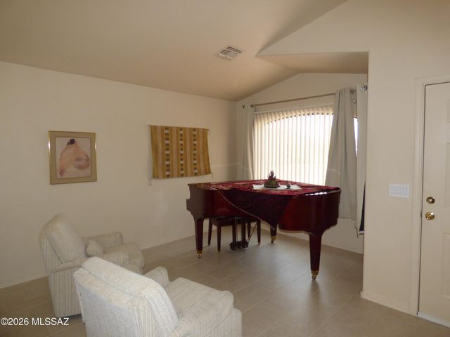 9516 N Flynn Way, Tucson, AZ 85742