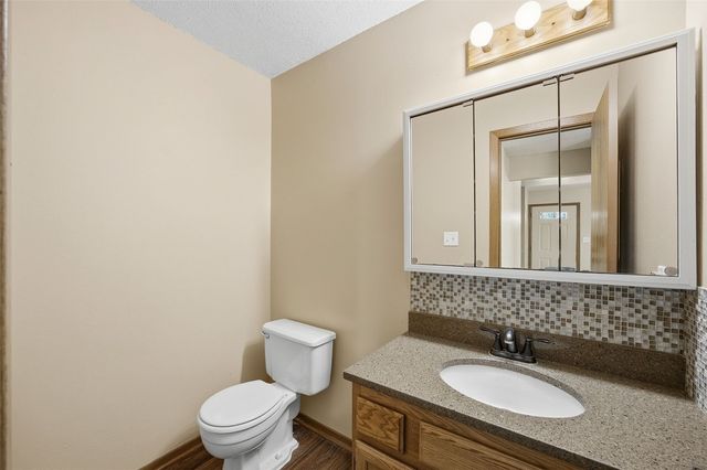 350 & 352 3rd Avenue, Marion, IA 52302