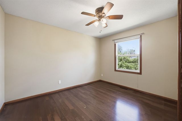 350 & 352 3rd Avenue, Marion, IA 52302