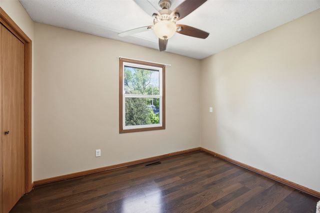 350 & 352 3rd Avenue, Marion, IA 52302