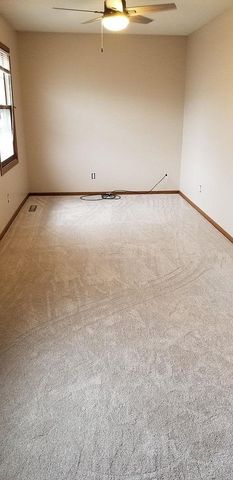 350 & 352 3rd Avenue, Marion, IA 52302