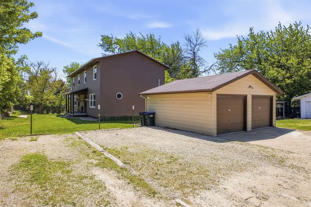 350 & 352 3rd Avenue, Marion, IA 52302