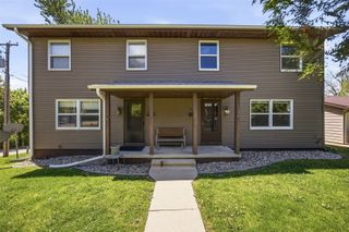350 & 352 3rd Avenue, Marion, IA 52302