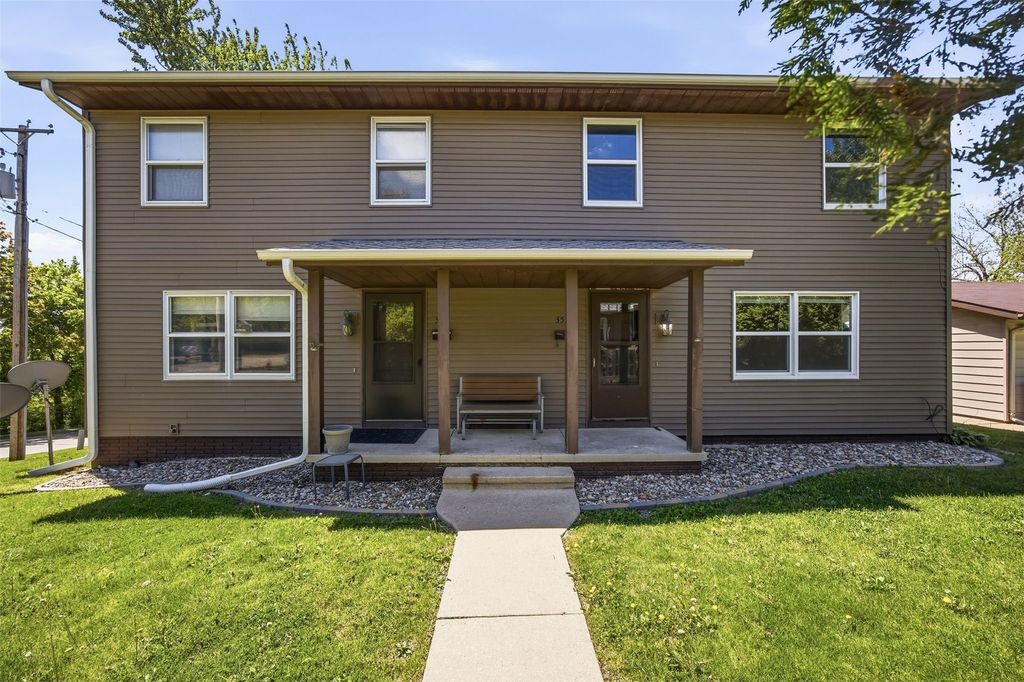350 & 352 3rd Avenue, Marion, IA 52302