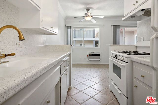 1216 N Detroit Street 5, West Hollywood, CA 90046