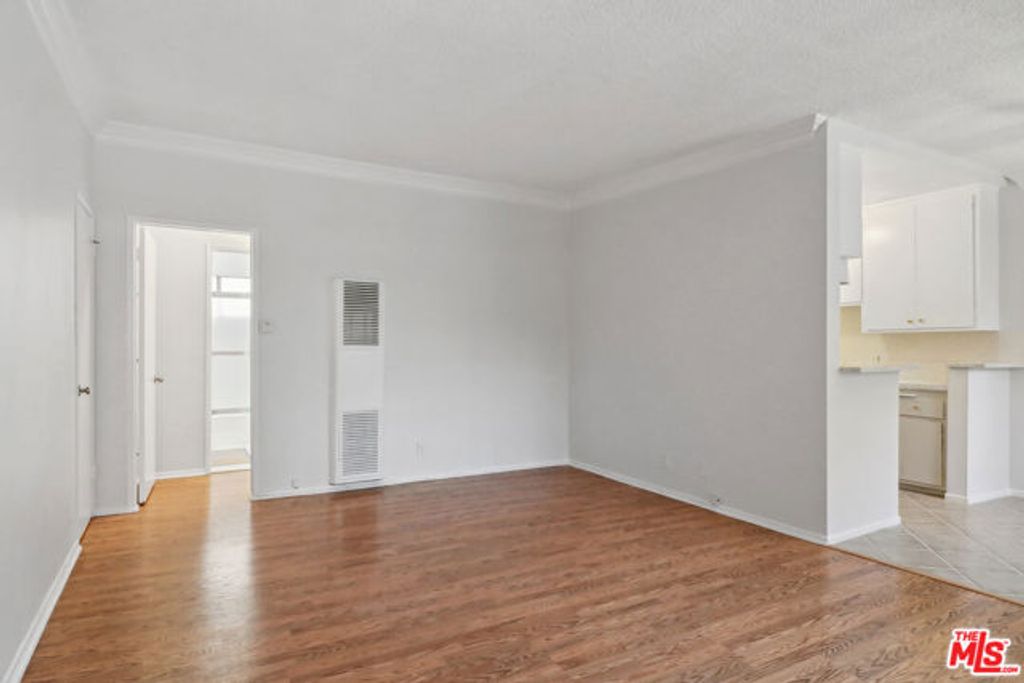 1216 N Detroit Street 5, West Hollywood, CA 90046
