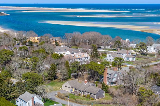 32 Gladen Lane, Chatham, MA 02633