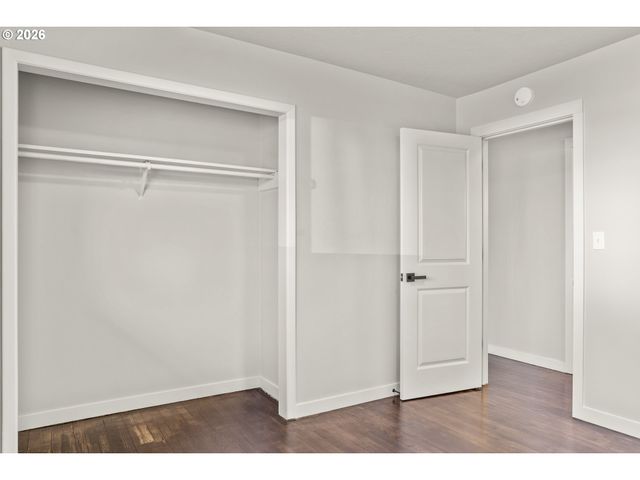 515 MAY St, Molalla, OR 97038