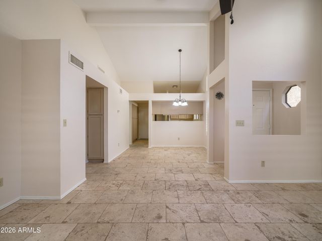 1836 N STAPLEY Drive 136, Mesa, AZ 85203