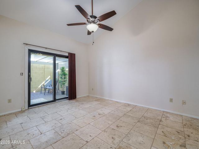 1836 N STAPLEY Drive 136, Mesa, AZ 85203