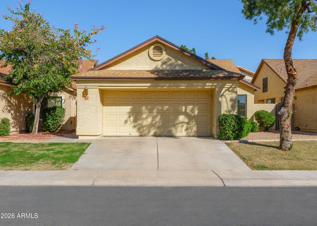 1836 N STAPLEY Drive 136, Mesa, AZ 85203