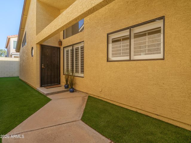 1836 N STAPLEY Drive 136, Mesa, AZ 85203
