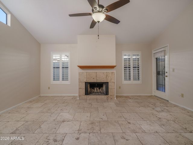 1836 N STAPLEY Drive 136, Mesa, AZ 85203