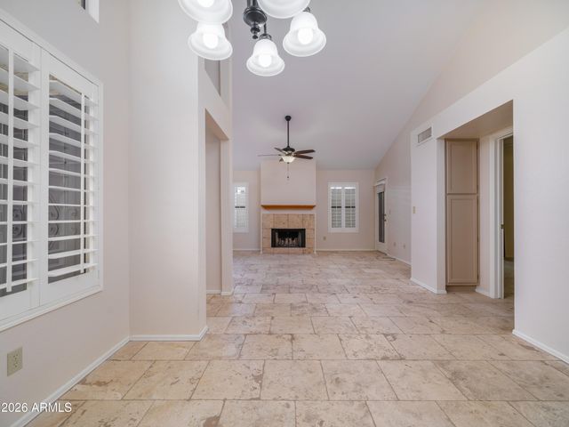 1836 N STAPLEY Drive 136, Mesa, AZ 85203