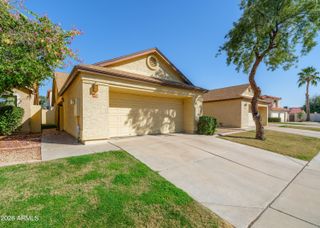 1836 N STAPLEY Drive 136, Mesa, AZ 85203