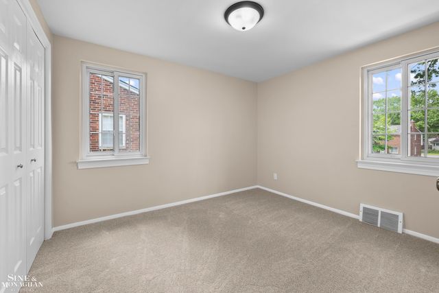 22951 Lee Court, Saint Clair Shores, MI 48080