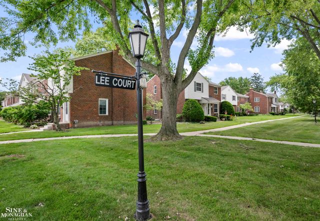 22951 Lee Court, Saint Clair Shores, MI 48080