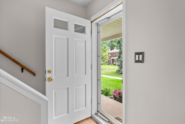 22951 Lee Court, Saint Clair Shores, MI 48080