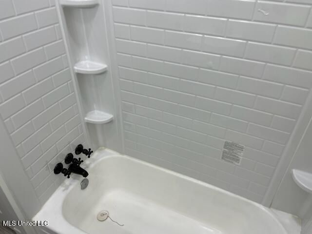 1013 Main Street, Natchez, MS 39120