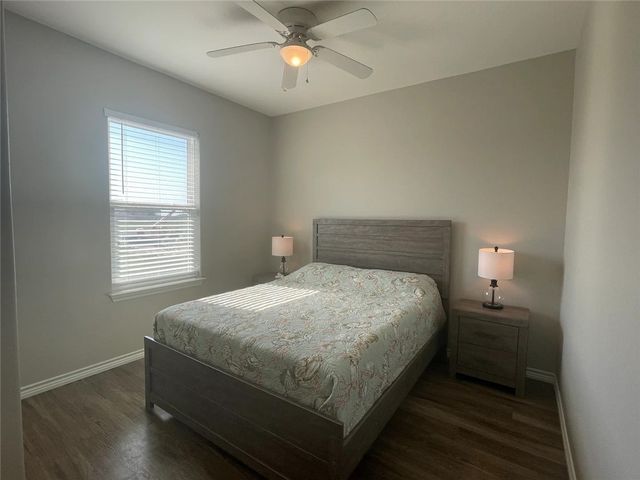 165 Breezy Ct, Port Aransas, TX 78373