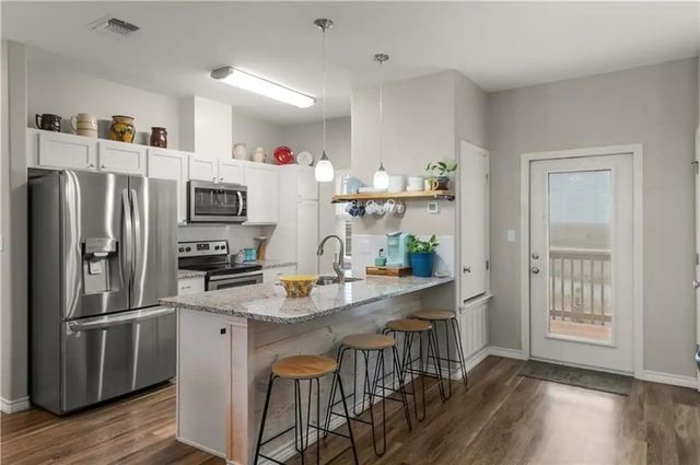 165 Breezy Ct, Port Aransas, TX 78373