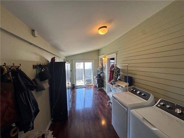 301 S Castle Street, Paola, KS 66071
