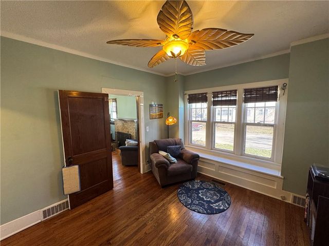 301 S Castle Street, Paola, KS 66071