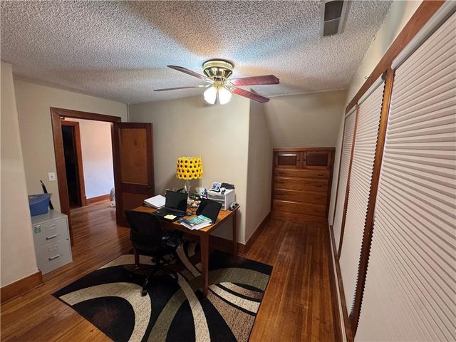 301 S Castle Street, Paola, KS 66071