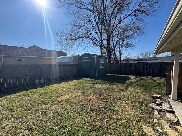 301 S Castle Street, Paola, KS 66071