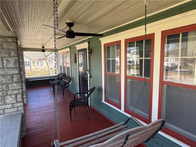 301 S Castle Street, Paola, KS 66071
