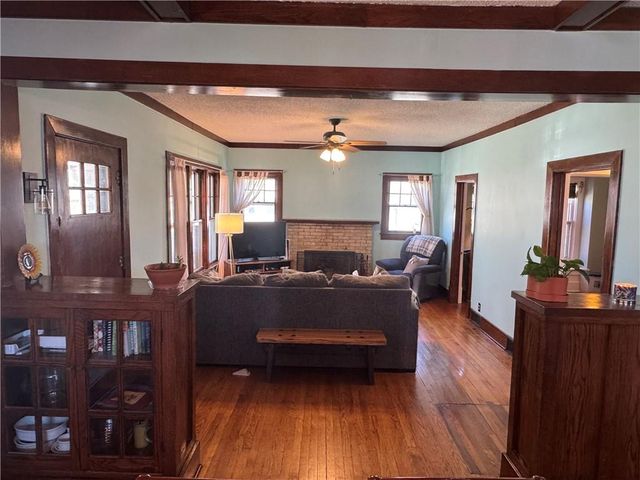 301 S Castle Street, Paola, KS 66071