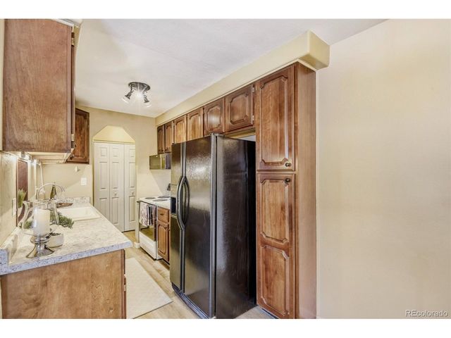 140 E Highline Cir 101, Centennial, CO 80122