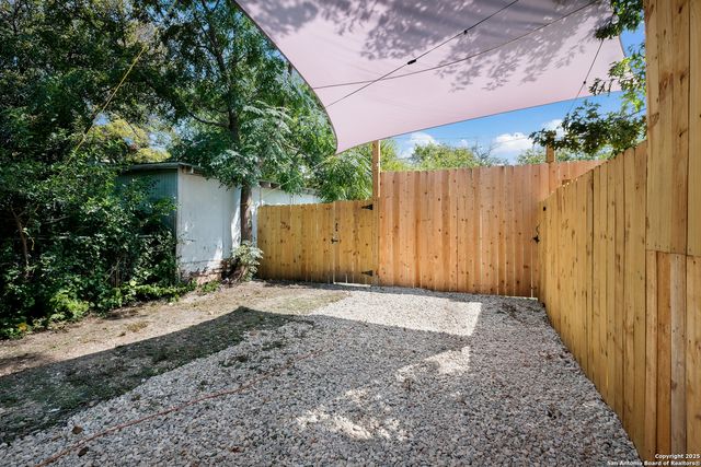 1116 Muncey Apt 1, San Antonio, TX 78208