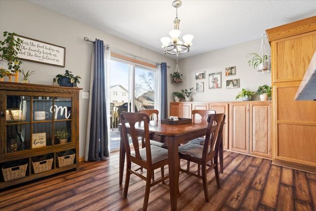 2929 SW Meadow Ridge Drive, Ankeny, IA 50023