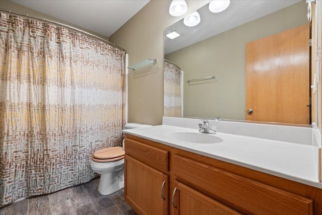 2929 SW Meadow Ridge Drive, Ankeny, IA 50023