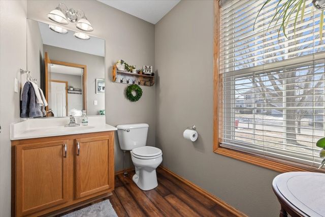 2929 SW Meadow Ridge Drive, Ankeny, IA 50023