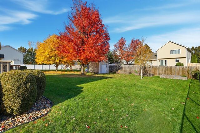 2929 SW Meadow Ridge Drive, Ankeny, IA 50023