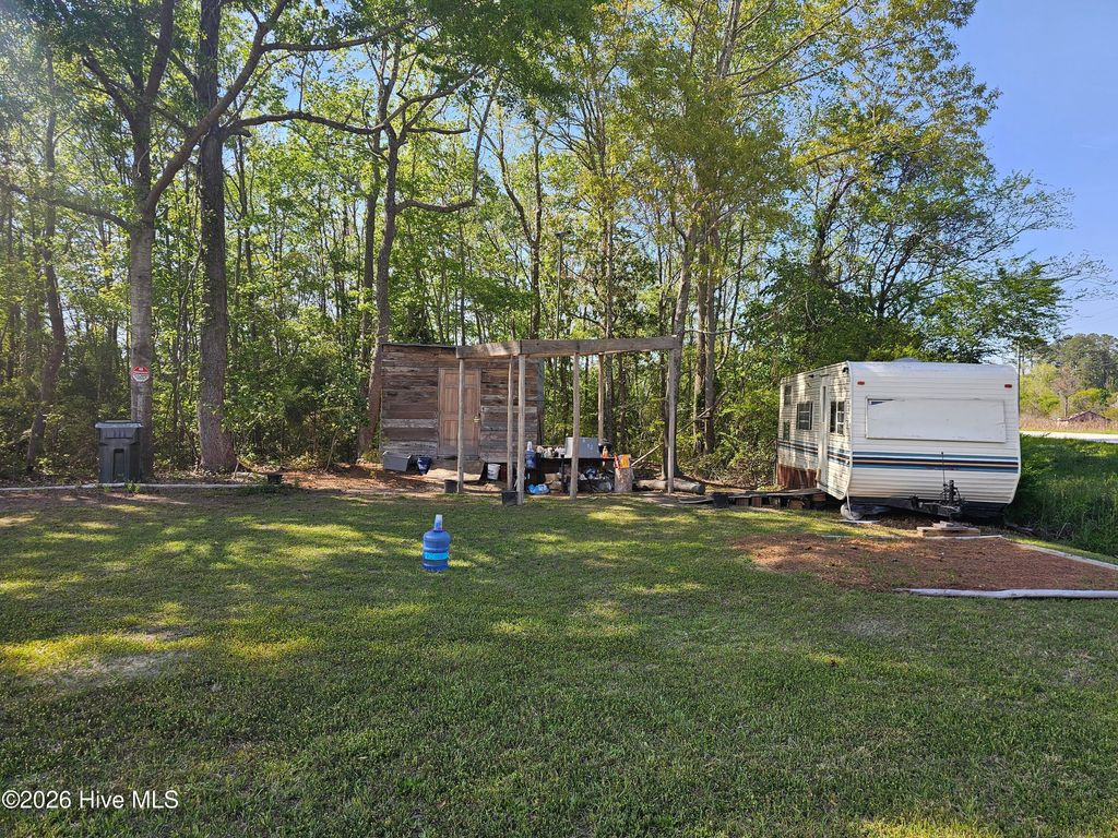 40 Alligator Creek Road, Merritt, NC 28556