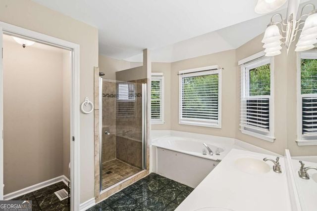 880 Bridge Pointe Court, Alpharetta, GA 30005
