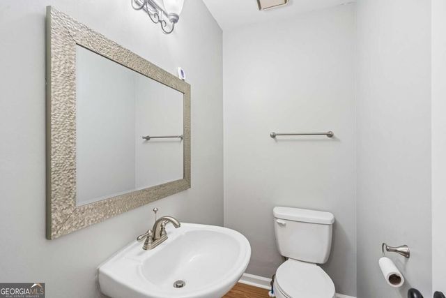 880 Bridge Pointe Court, Alpharetta, GA 30005