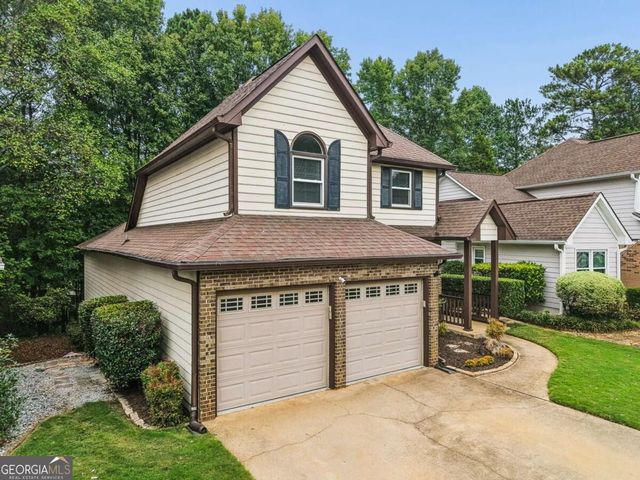 880 Bridge Pointe Court, Alpharetta, GA 30005