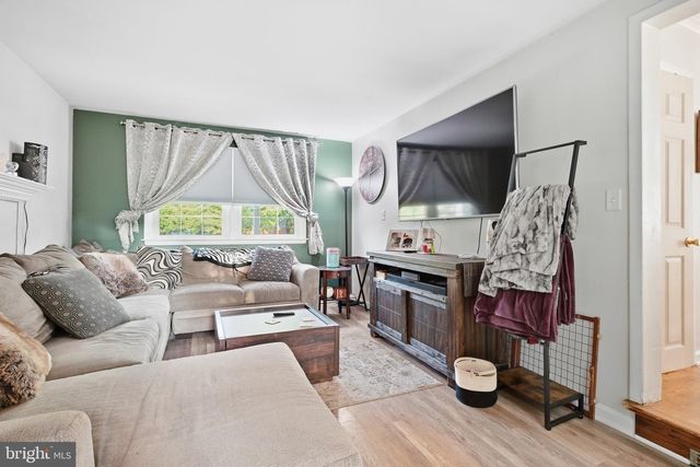 32 RANKIN RD, Newark, DE 19711