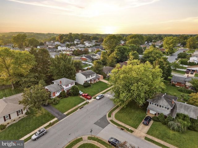 32 RANKIN RD, Newark, DE 19711