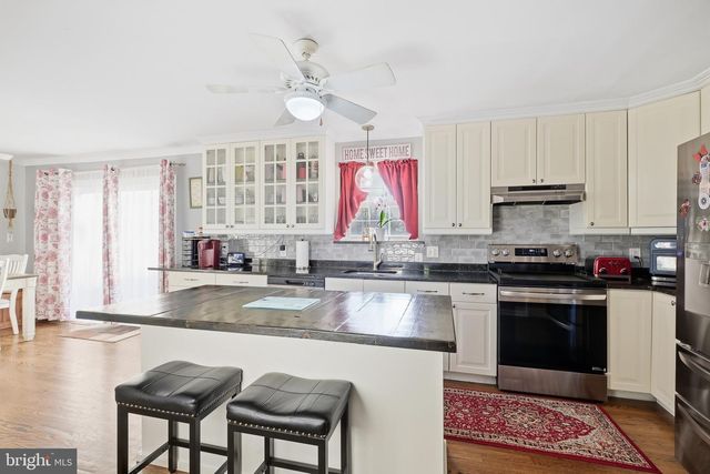 32 RANKIN RD, Newark, DE 19711