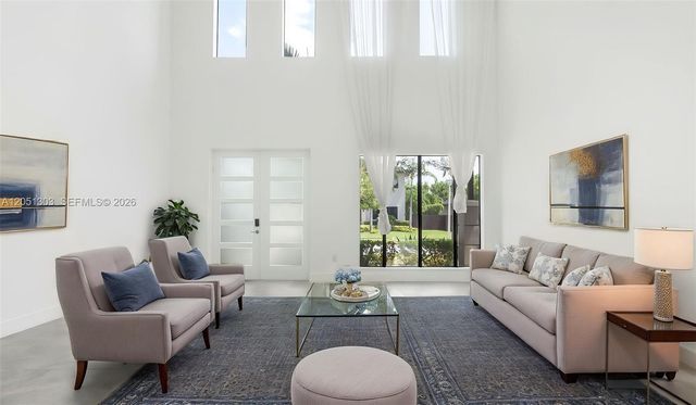 8900 NW 161st Ter, Miami Lakes, FL 33018