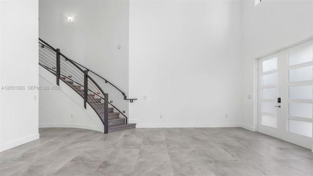 8900 NW 161st Ter, Miami Lakes, FL 33018